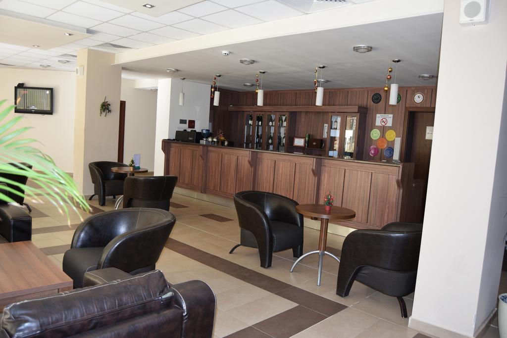 Borovets Holiday Apartments - Different Locations In โบโรเวทส์ ภายนอก รูปภาพ